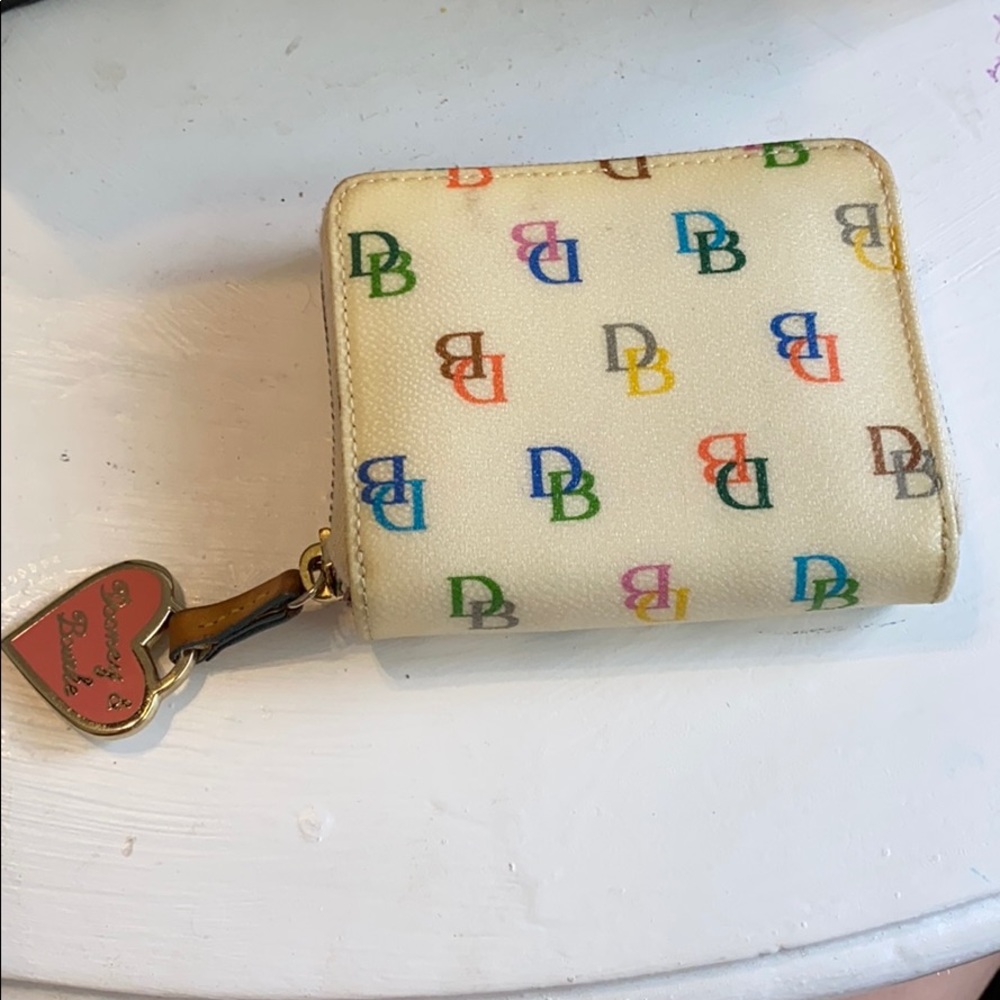 Vintage Dooney& Bourke wallet